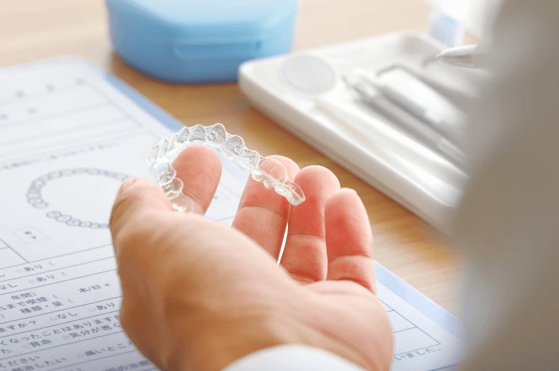 ナイトガードの効果とデメリットとは?歯ぎしりや食いしばりは改善できる?