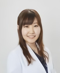 院長 : 原 由希乃